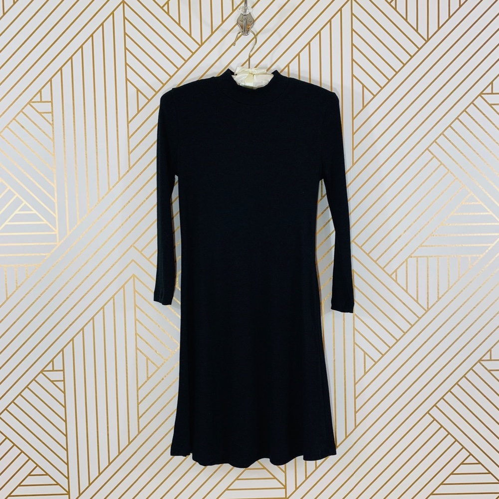Forever 21 Black Ribbed Knit Flare Dress